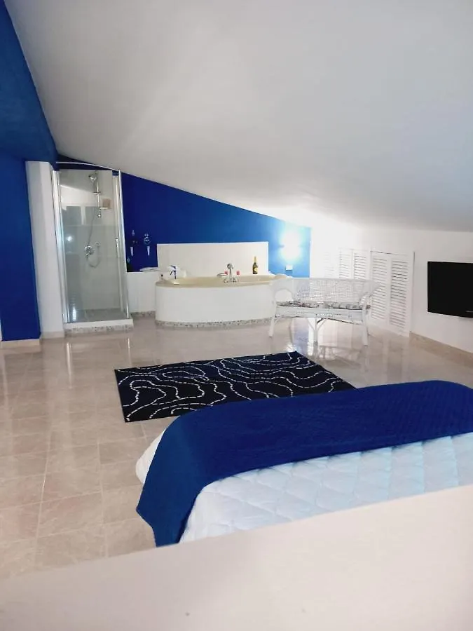 Wendy House Apartament Bari Couette-café