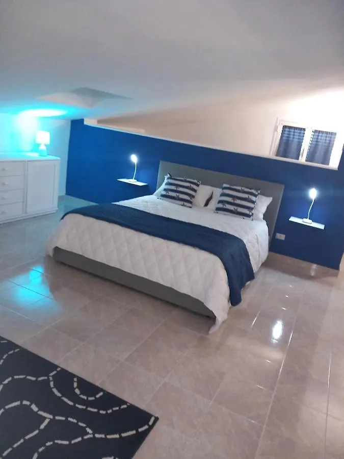 Wendy House Apartament Bari 0*,
